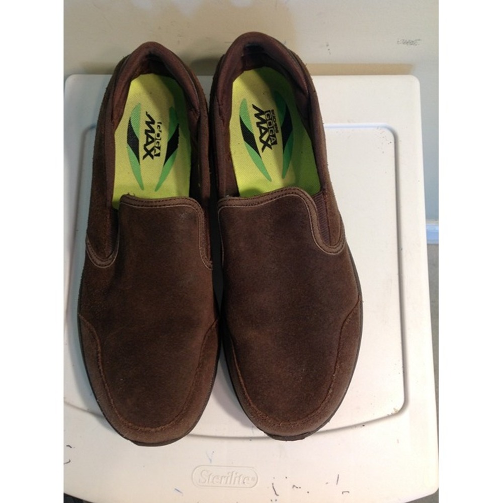 Skechers Goga Max Men's Slip-On Loafers Size 10.5 Brown Suede Comfort